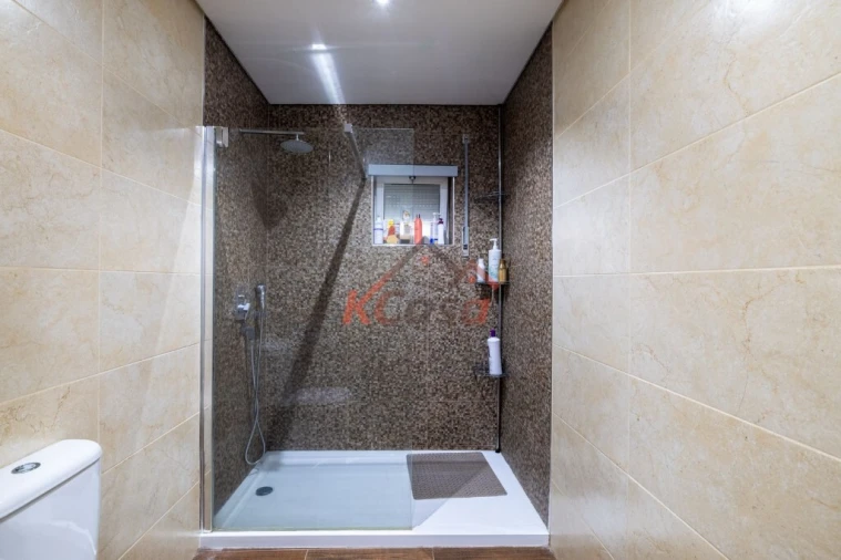 Moradia T4 para Venda em Gondomar (São Cosme), Valbom e Jovim Foto 28