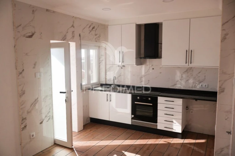 Apartamento T1 para Venda em São Martinho do Porto Foto 19