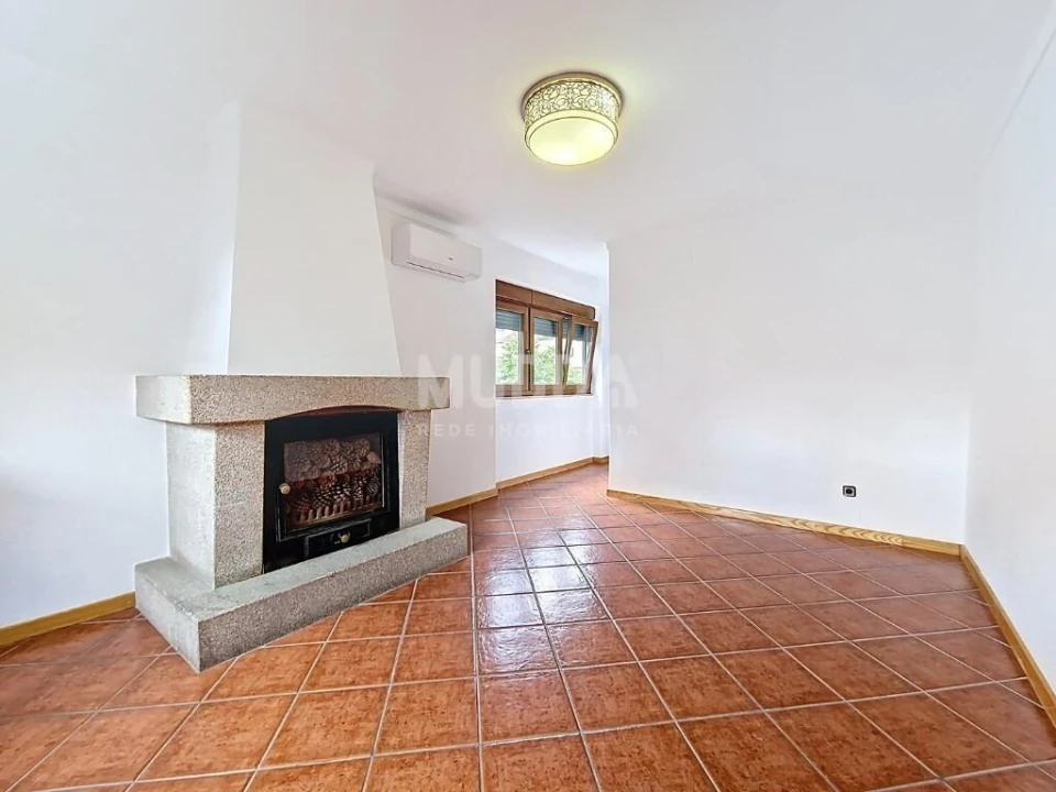 Moradia T5 para Venda em Sé, Santa Maria e Meixedo Foto 13