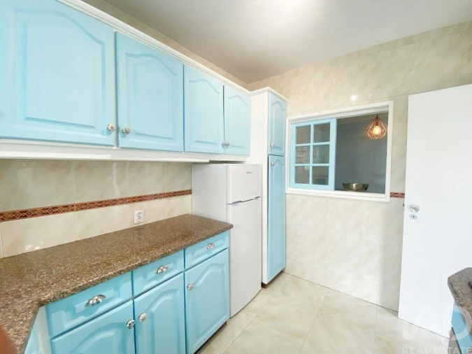 Moradia T2 para Arrendamento em São Domingos de Rana Foto 2