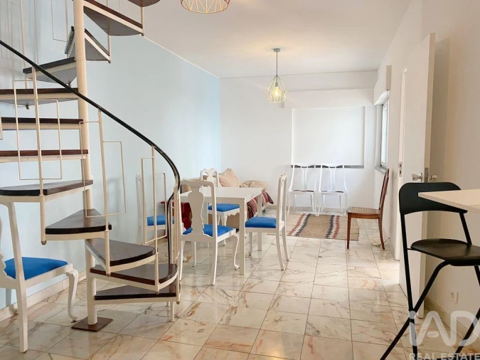 Moradia T2 para Arrendamento em São Domingos de Rana Foto 4