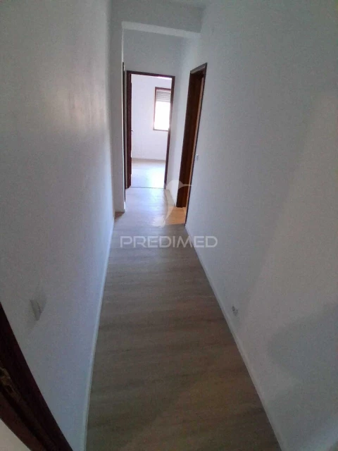 Apartamento T2 para Venda em Baguim do Monte (Rio Tinto)