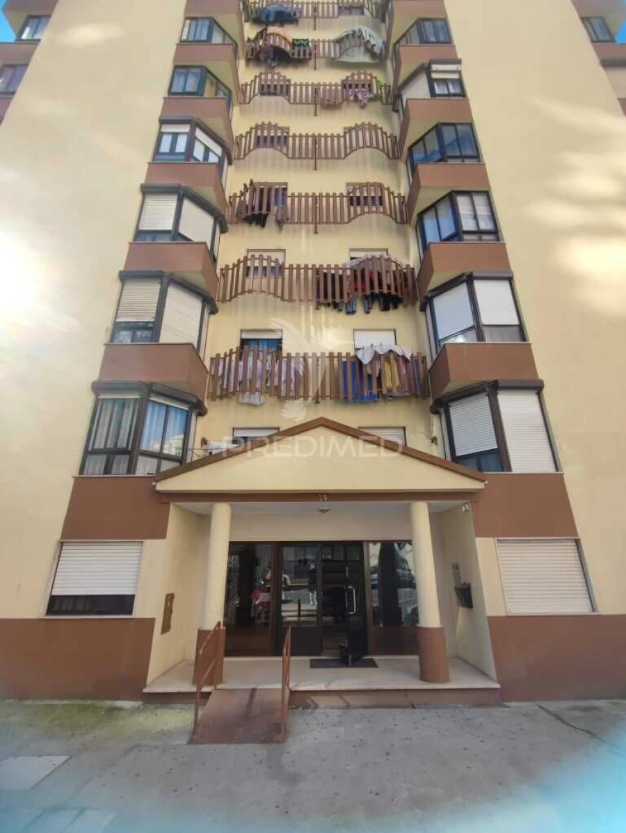 Apartamento T2 para Venda em Algueirão-Mem Martins Foto 1