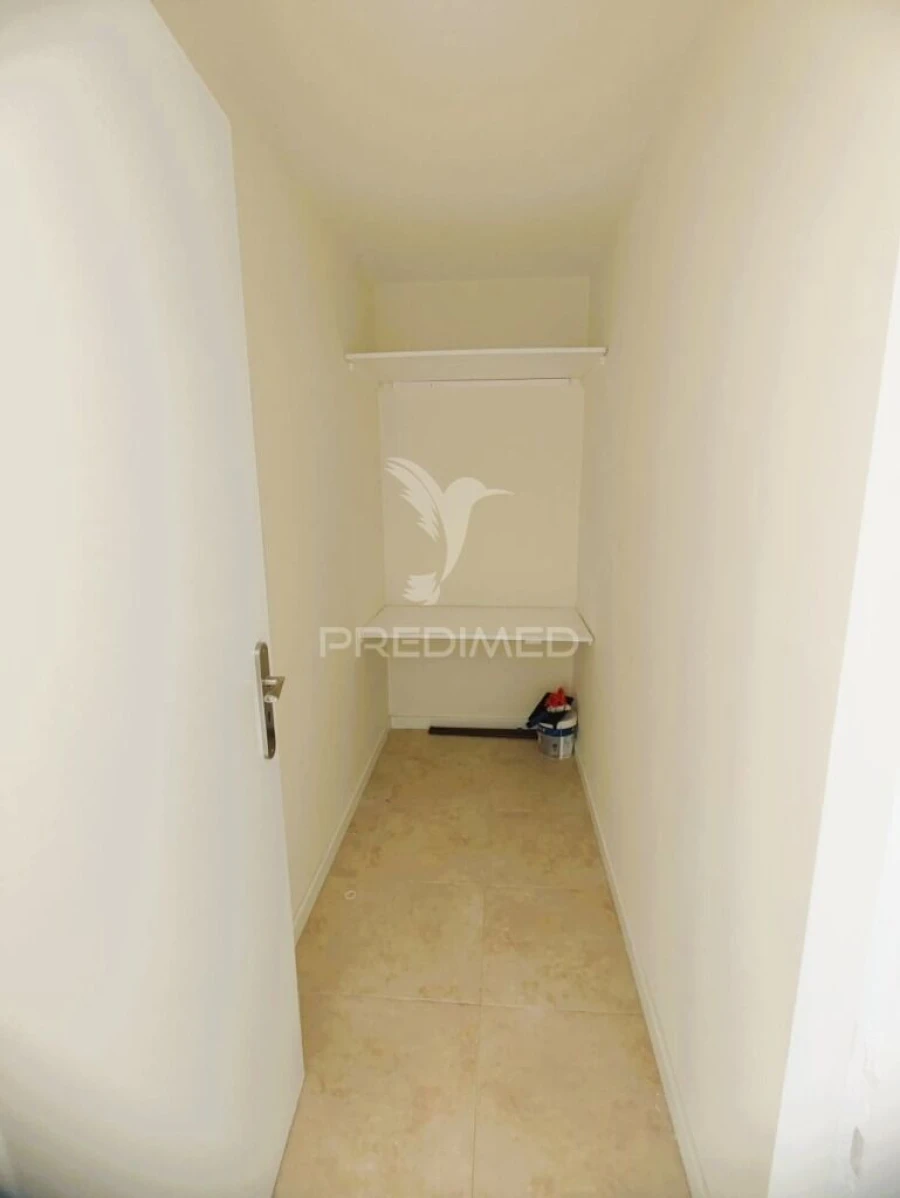 Apartamento T2 para Venda em Algueirão-Mem Martins Foto 14