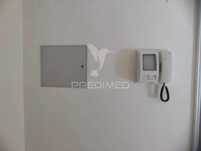 Apartamento T2 para Venda em Algueirão-Mem Martins Foto 4