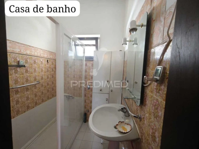 Moradia T3 para Venda em Guia Foto 6