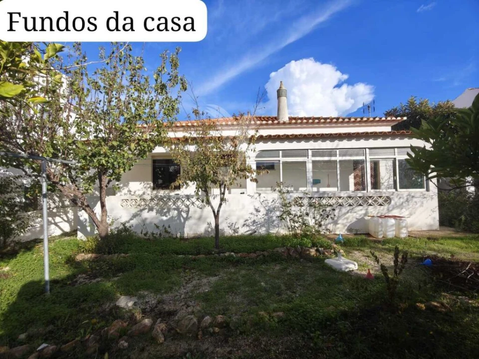 Moradia T3 para Venda em Guia Foto 15