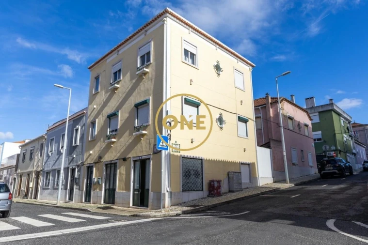 Loja para Venda em Falagueira-Venda Nova Foto 9