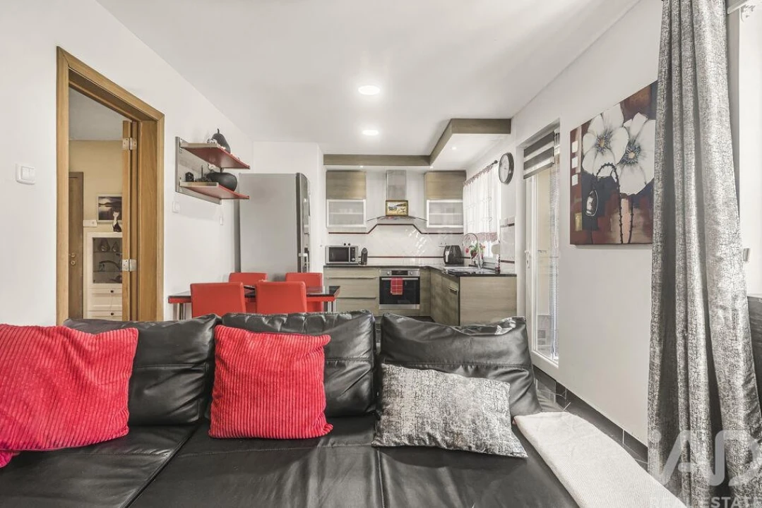 Apartamento T2 para Venda em Nazare Foto 15