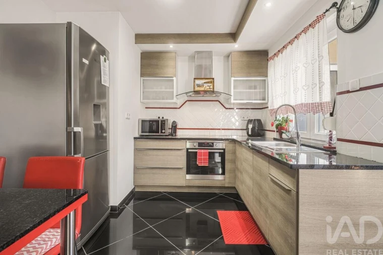 Apartamento T2 para Venda em Nazare Foto 12