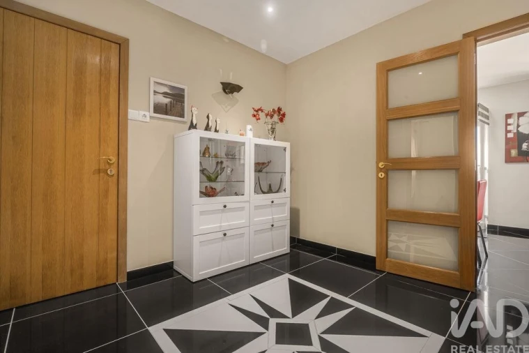 Apartamento T2 para Venda em Nazare Foto 8