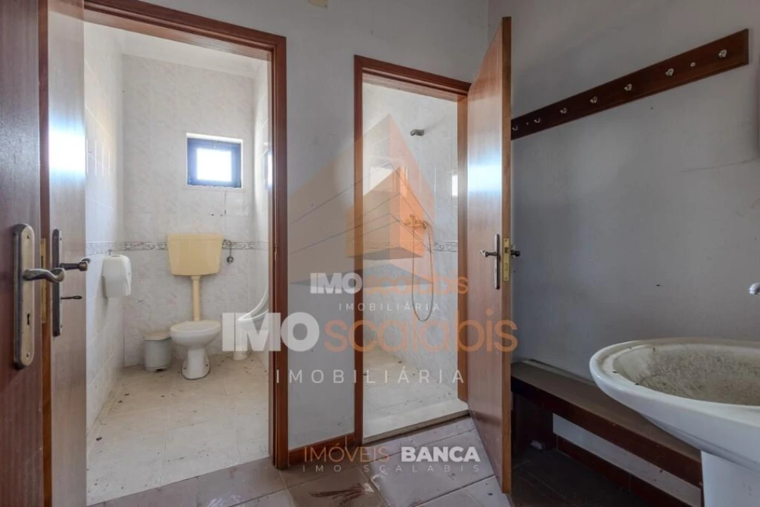 Armazém para Venda em Alpiarça Foto 14