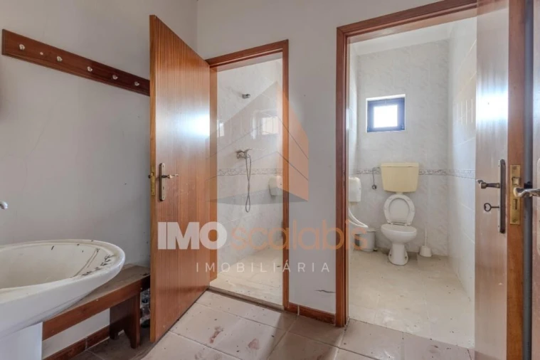 Armazém para Venda em Alpiarça Foto 19