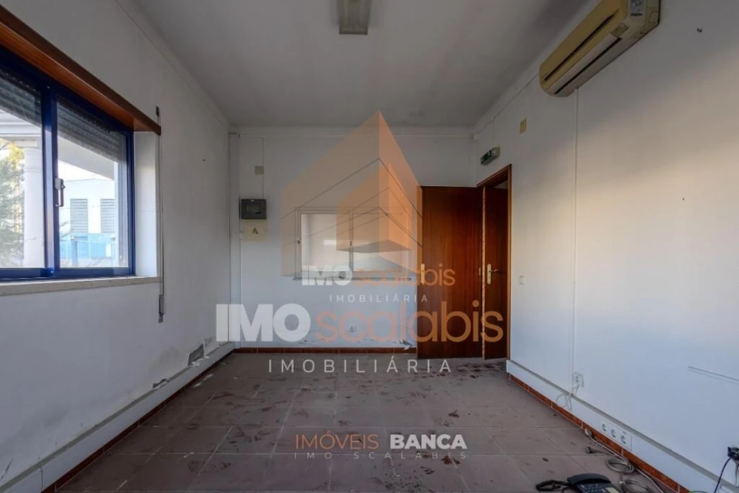 Armazém para Venda em Alpiarça Foto 11