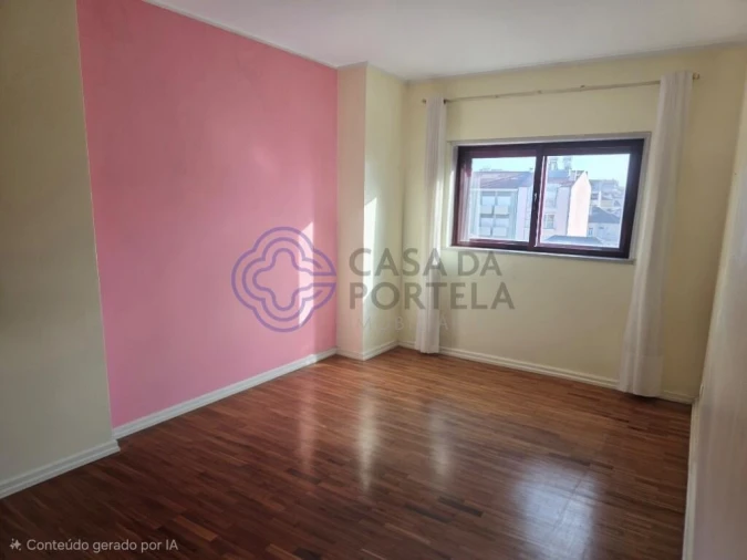 Apartamento T4 para Venda em Espinho Foto 9