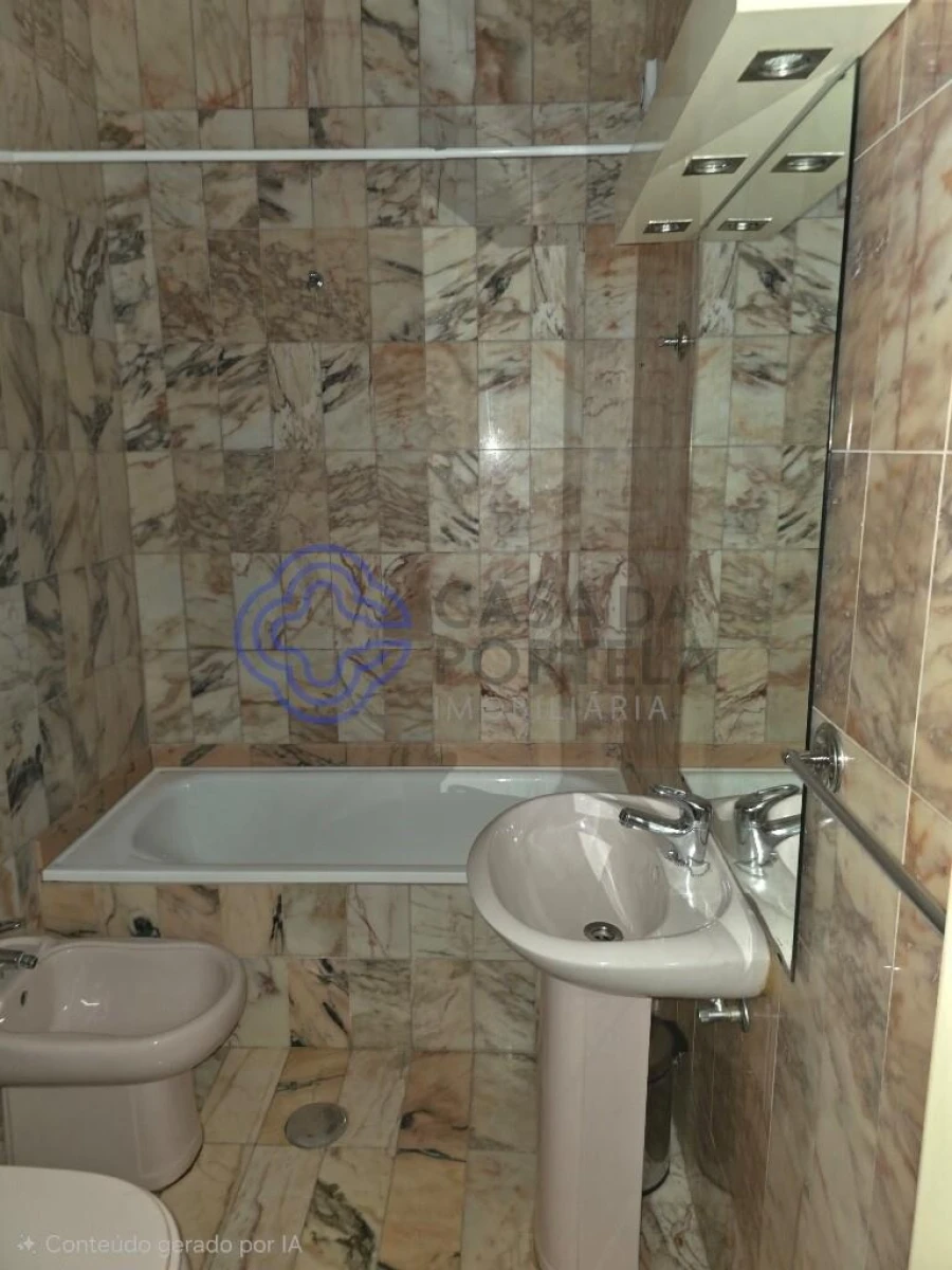 Apartamento T4 para Venda em Espinho Foto 18