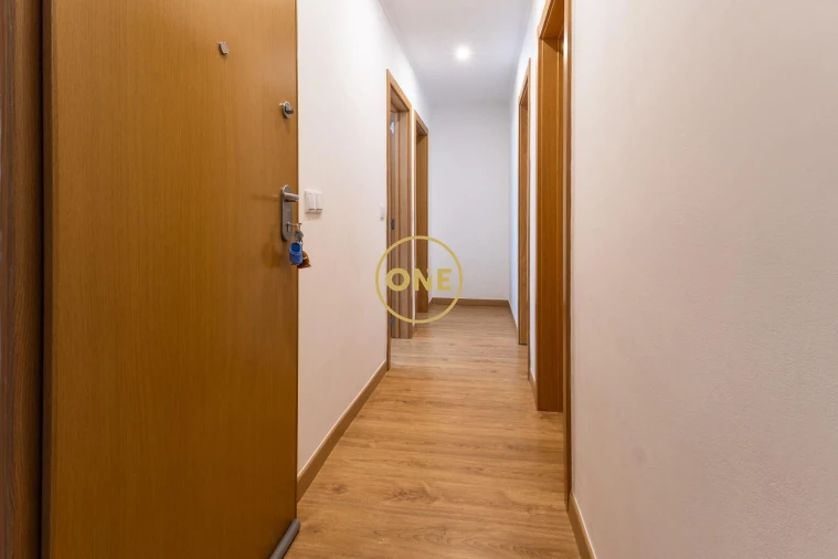 Apartamento T2 para Venda em Falagueira-Venda Nova Foto 6