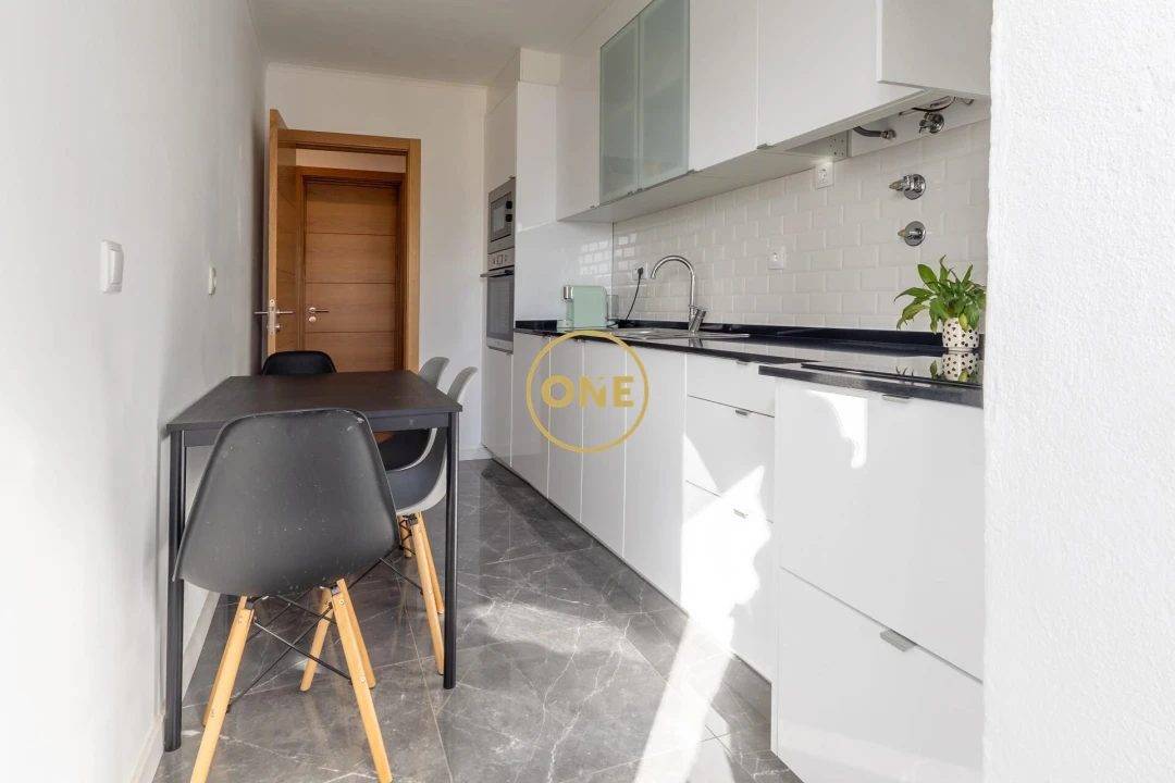 Apartamento T2 para Venda em Falagueira-Venda Nova Foto 4