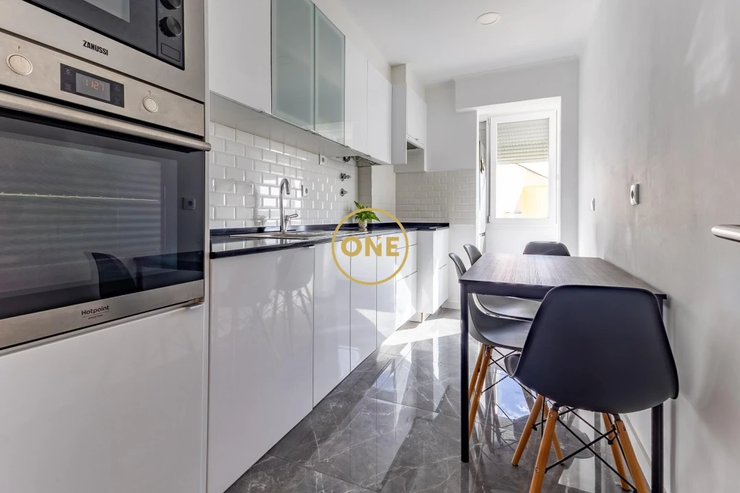 Apartamento T2 para Venda em Falagueira-Venda Nova Foto 3