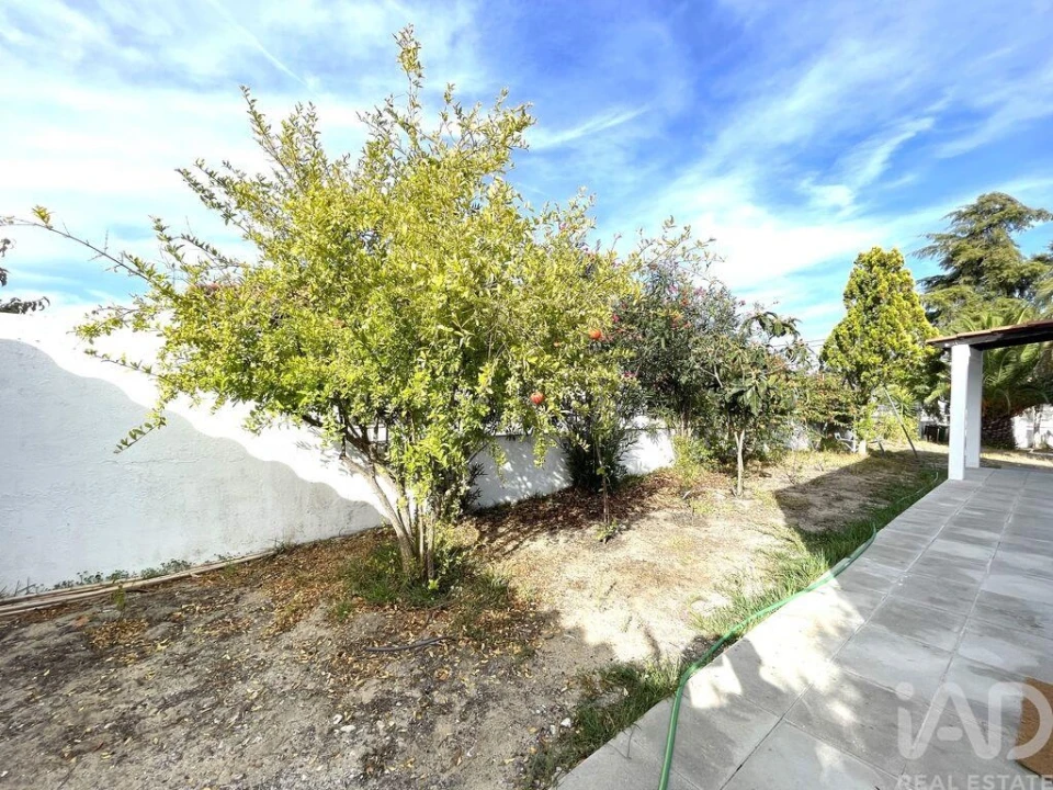 Moradia T3 para Venda em Corroios Foto 4