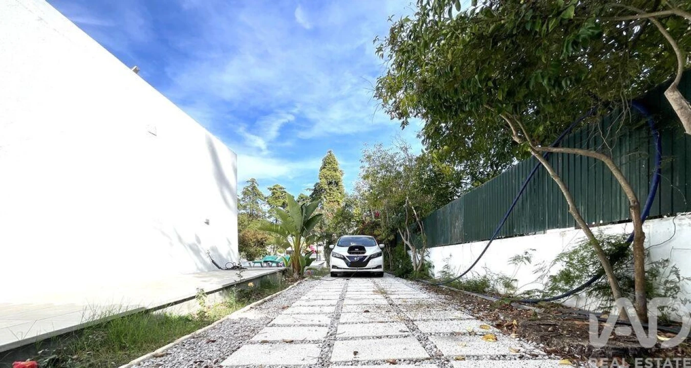 Moradia T3 para Venda em Corroios Foto 9