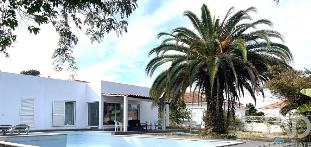 Moradia T3 para Venda em Corroios