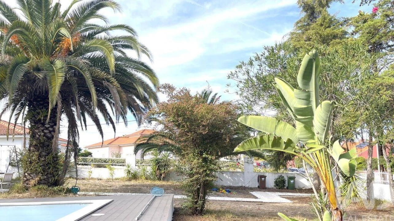 Moradia T3 para Venda em Corroios Foto 14