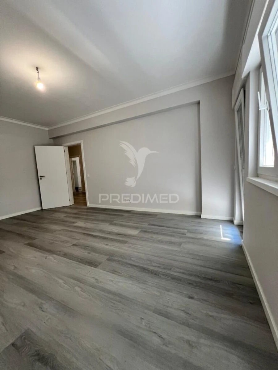 Apartamento T3 para Venda em Portimão Foto 14