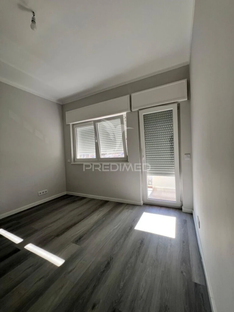 Apartamento T3 para Venda em Portimão Foto 19