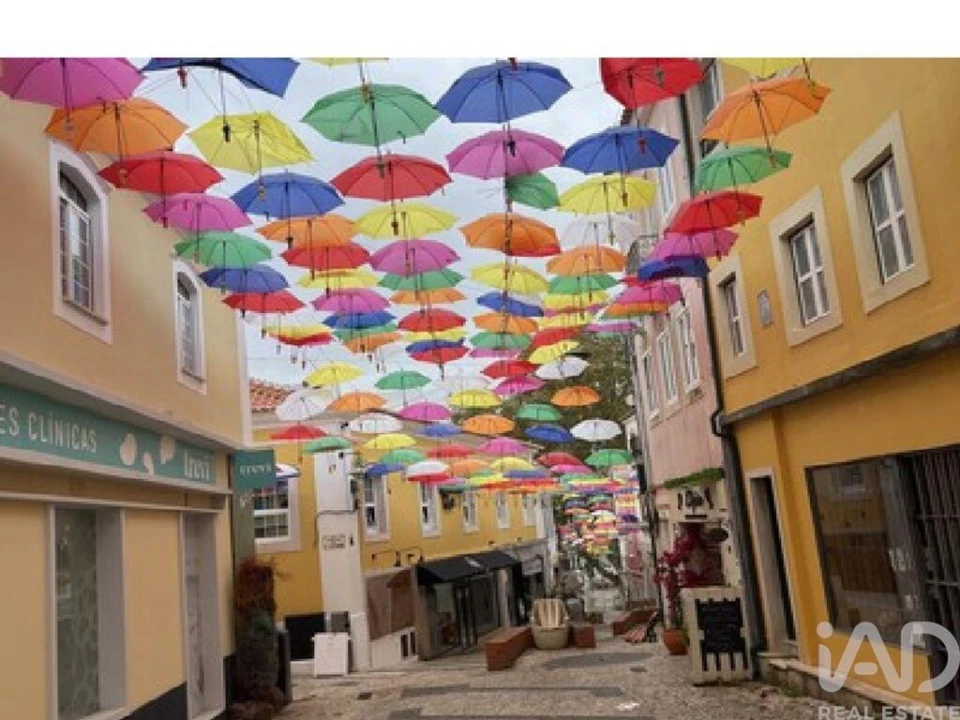 Moradia T4 para Venda em Santa Maria, São Pedro e Sobral da Lagoa Foto 29