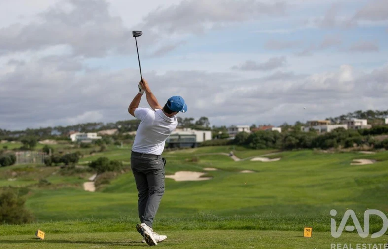 Moradia T4 para Venda em Santa Maria, São Pedro e Sobral da Lagoa Foto 25