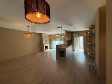 Apartamento T2 para Arrendamento em Santa Marinha e São Pedro da Afurada