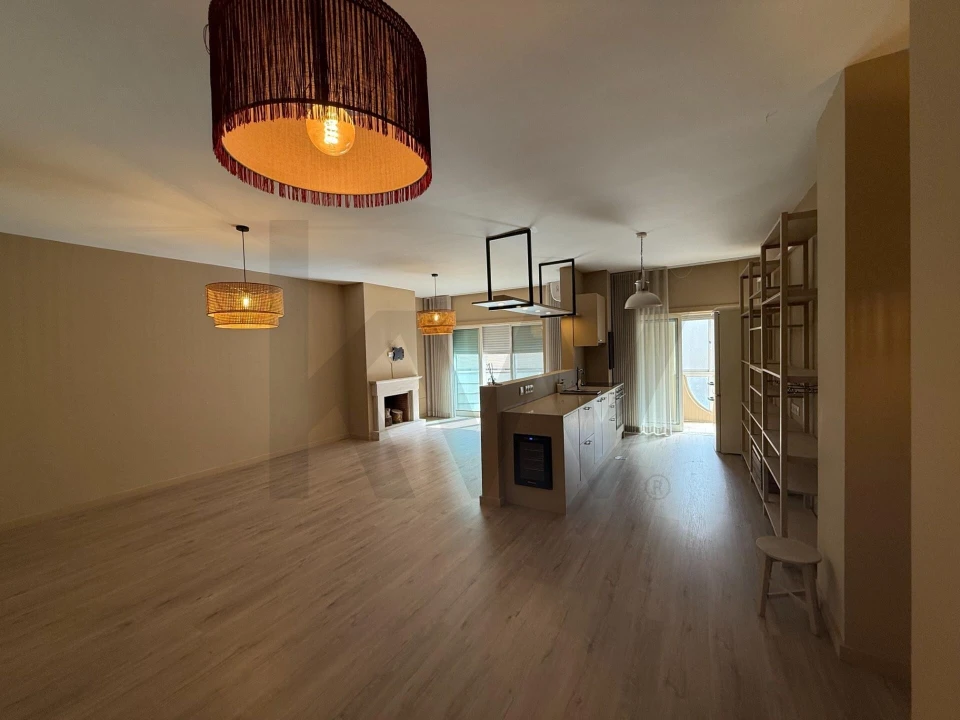 Apartamento T2 para Arrendamento em Santa Marinha e São Pedro da Afurada Foto 1