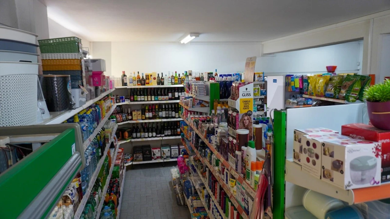 Loja para Trespasse em Nine Foto 16