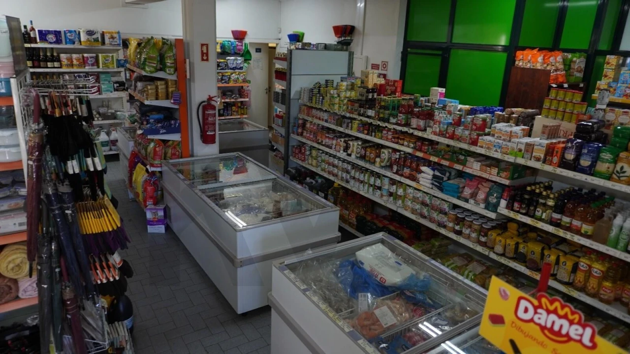 Loja para Trespasse em Nine Foto 12