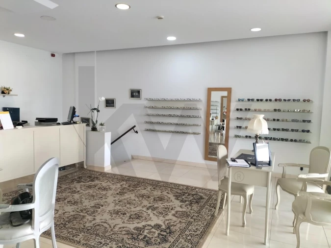 Loja para Arrendamento em Albufeira e Olhos de Água Foto 6