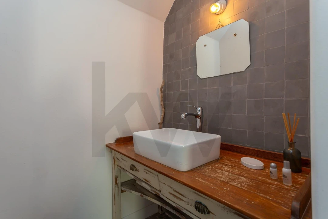 Apartamento T2 para Arrendamento em Santa Maria Maior Foto 14