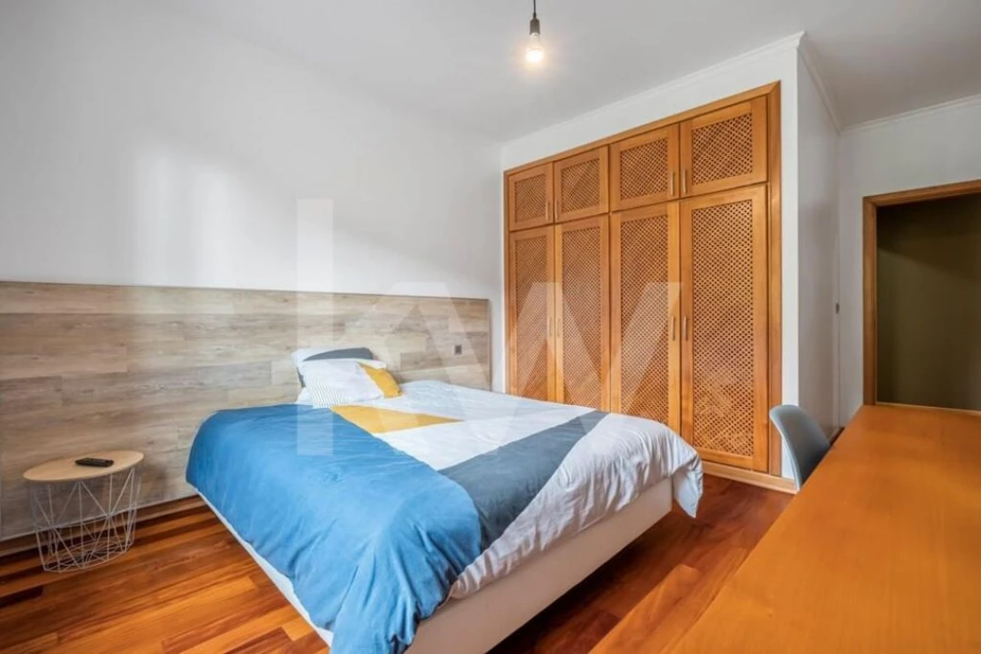 Moradia T3 para Venda em Arco da Calheta Foto 16