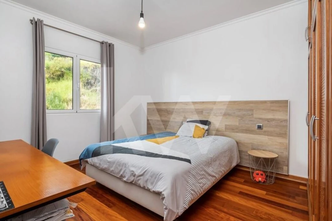 Moradia T3 para Venda em Arco da Calheta Foto 14