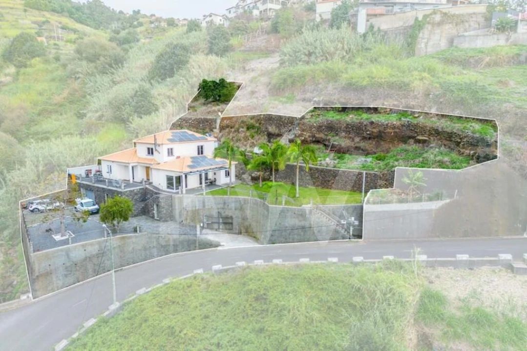 Moradia T3 para Venda em Arco da Calheta Foto 50