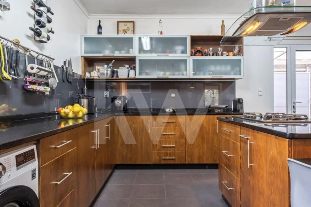 Moradia T3 para Venda em Arco da Calheta Foto 24