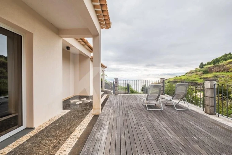 Moradia T3 para Venda em Arco da Calheta Foto 42