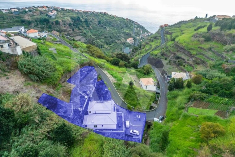 Moradia T3 para Venda em Arco da Calheta Foto 54