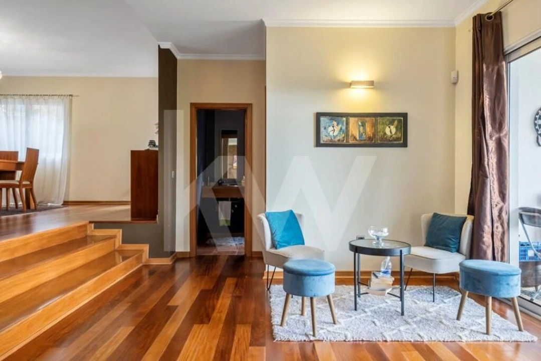 Moradia T3 para Venda em Arco da Calheta Foto 7