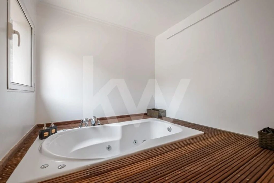 Moradia T3 para Venda em Arco da Calheta Foto 35