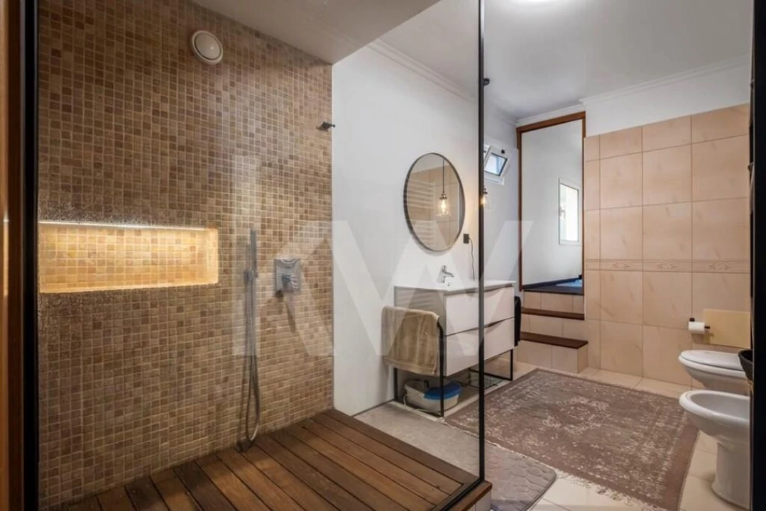 Moradia T3 para Venda em Arco da Calheta Foto 34