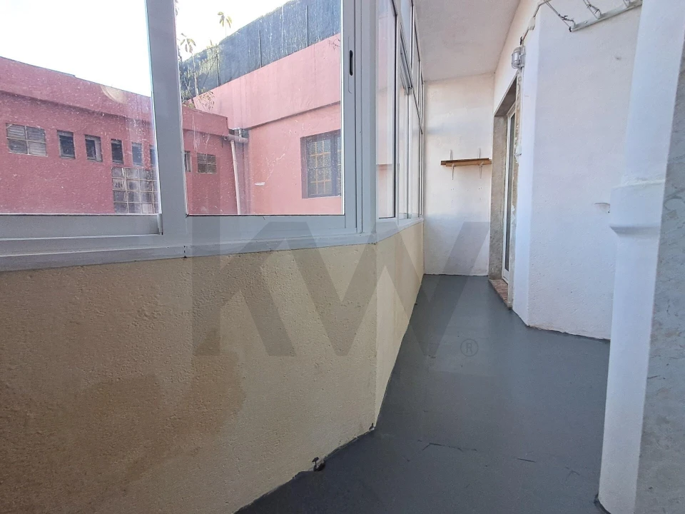 Apartamento T2 para Venda em Alfragide Foto 17