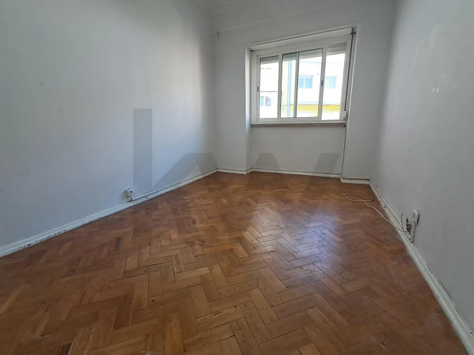 Apartamento T2 para Venda em Alfragide Foto 9