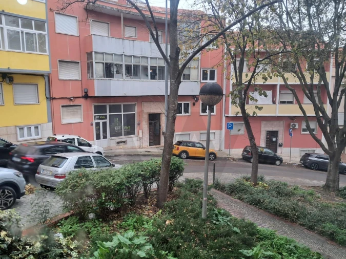 Apartamento T2 para Venda em Alfragide Foto 23