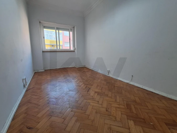 Apartamento T2 para Venda em Alfragide Foto 7